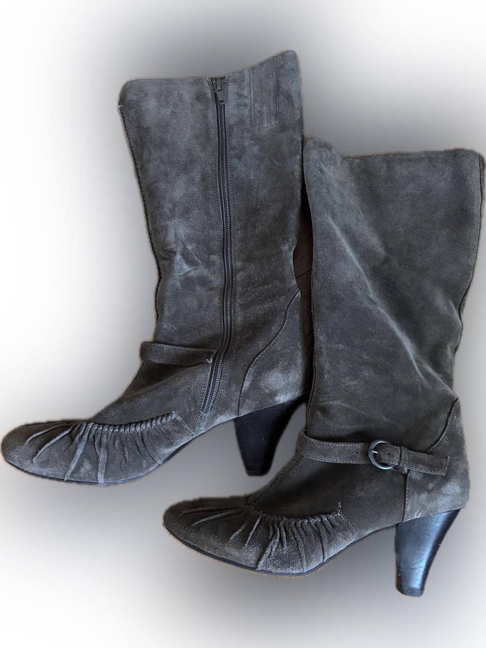 Biviel Mid-Calf Suede Heeled Boots in Dark Gray-brown